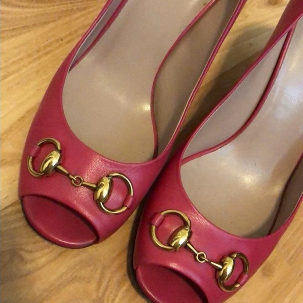 Gucci Women's Pink Peep-Toe Heels - Picture 3 of 6